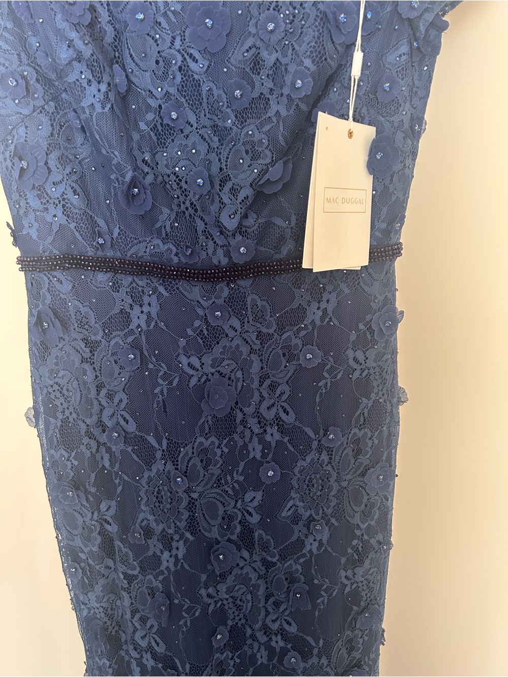 Mac Duggal Navy Embellished Floral Lace Cap-Sleeve Gown - Picture 8 of 13